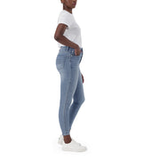 ZOE CONTOUR CURVY MID WASH SKINNY