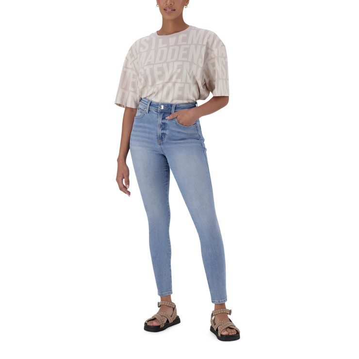 ZOE CONTOUR CURVY MID WASH SKINNY