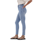 ZOE CONTOUR CURVY MID WASH SKINNY